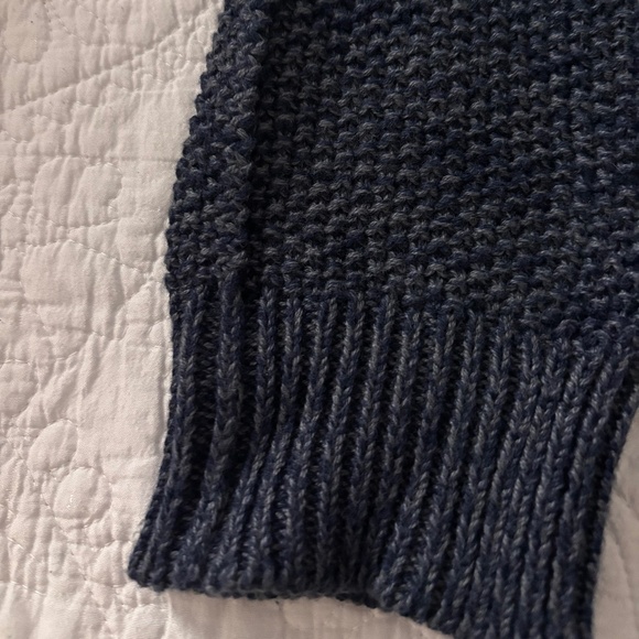 Lucky Brand Sweater - Picture 2 of 3